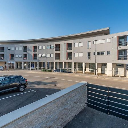 App - 1 Apartment Novigrad  Bagian luar foto